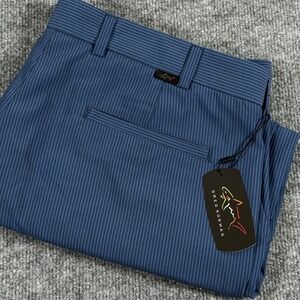 Greg Norman Shorts Mens 40 Blue Pinstripe Golf Performance ESBL Polyester New